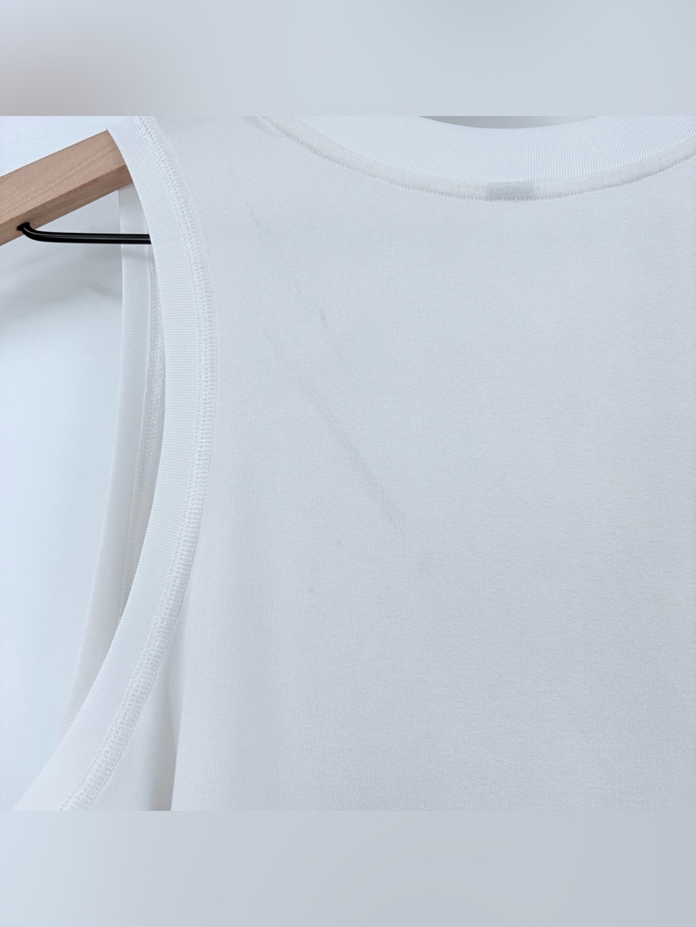 Vuori White Energy Top - Picture 11 of 11